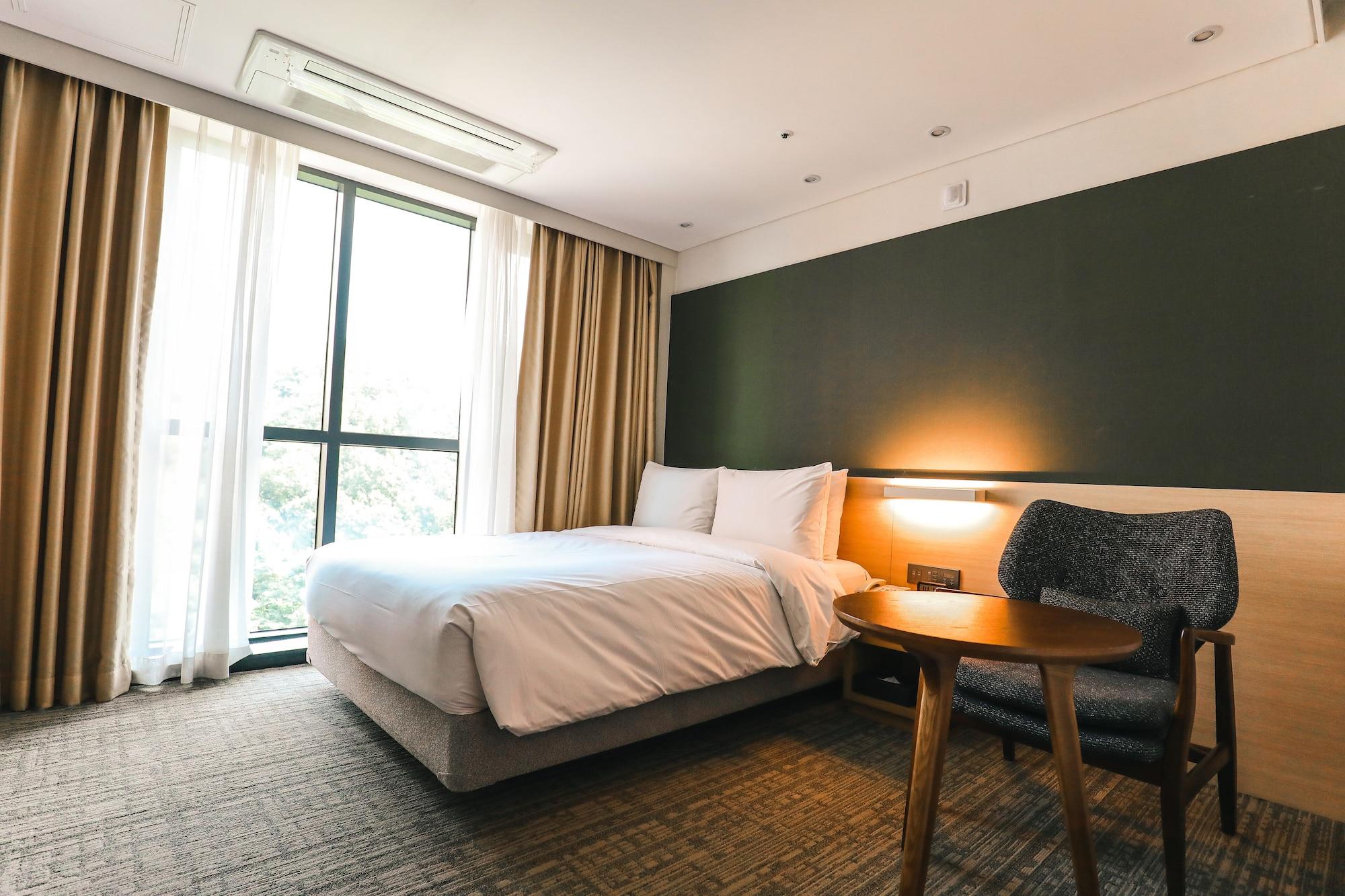On City Hotel Cheonan Eksteriør bilde