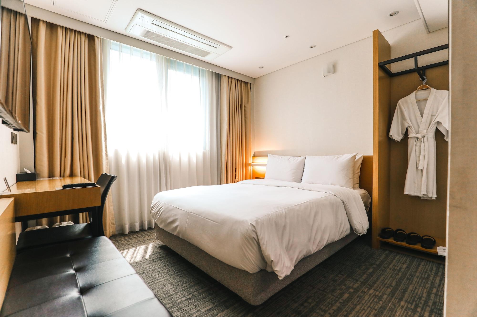 On City Hotel Cheonan Eksteriør bilde