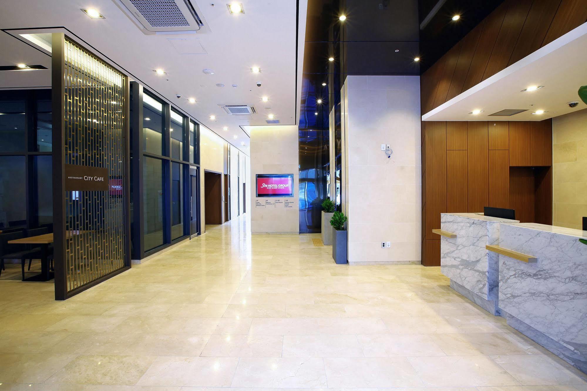 On City Hotel Cheonan Eksteriør bilde